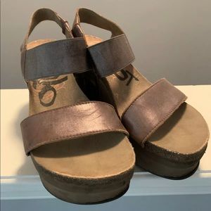 OTBT Bushnell Wedges Sandals Women’s 5.5 Pewter